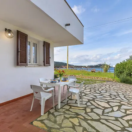 شقة La Roccia By Interhome